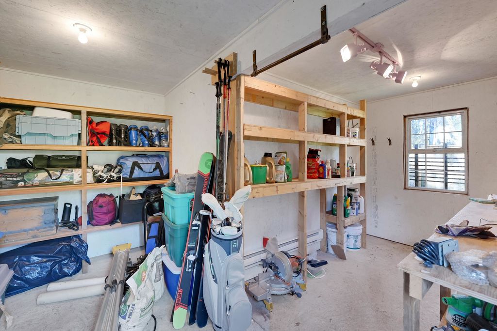 listing image 1106940318308834417