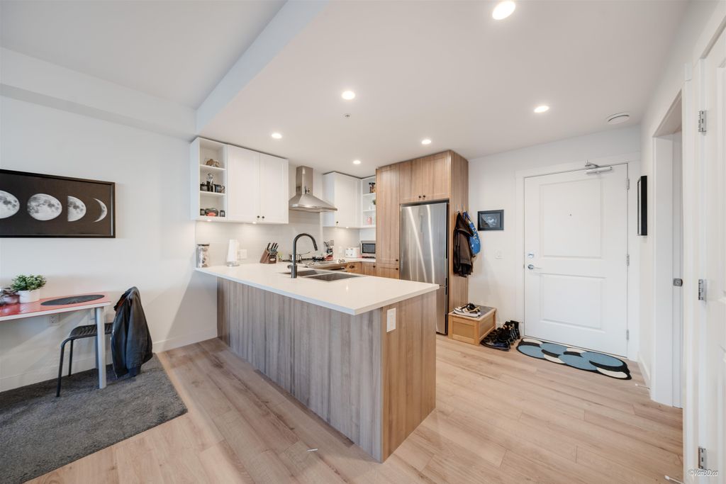 listing image 1107586360901166211