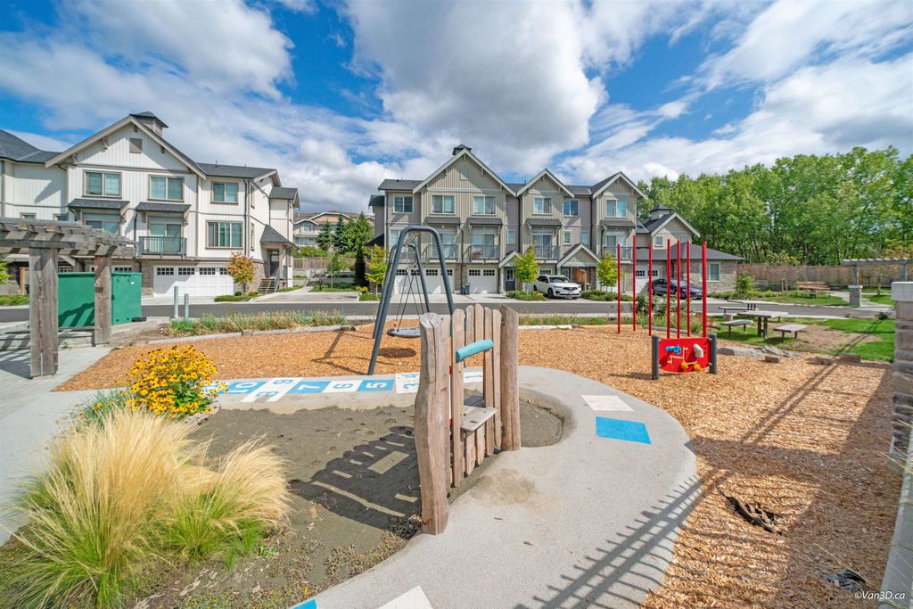 listing image 1103593263005114426