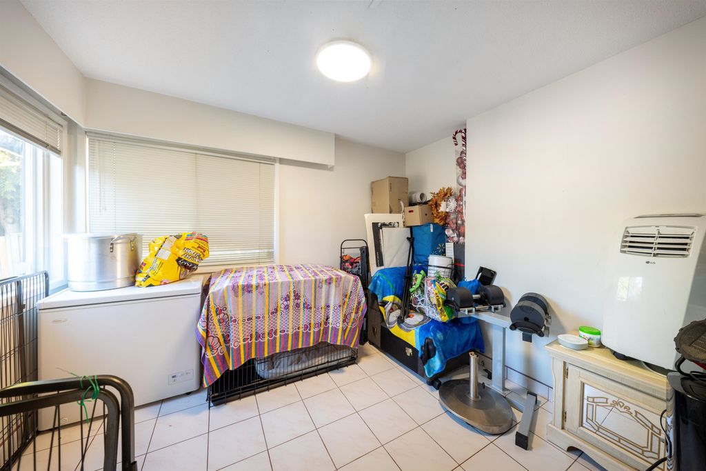 listing image 1100405985178865341