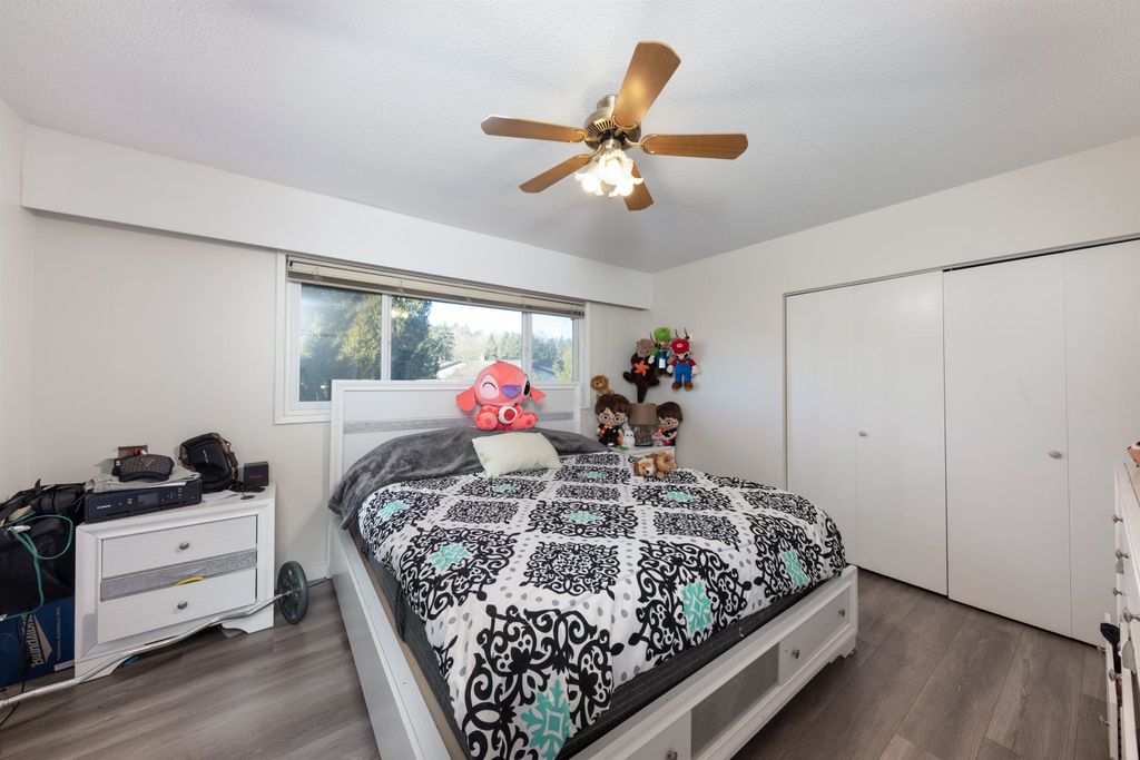 listing image 1100024704646007526