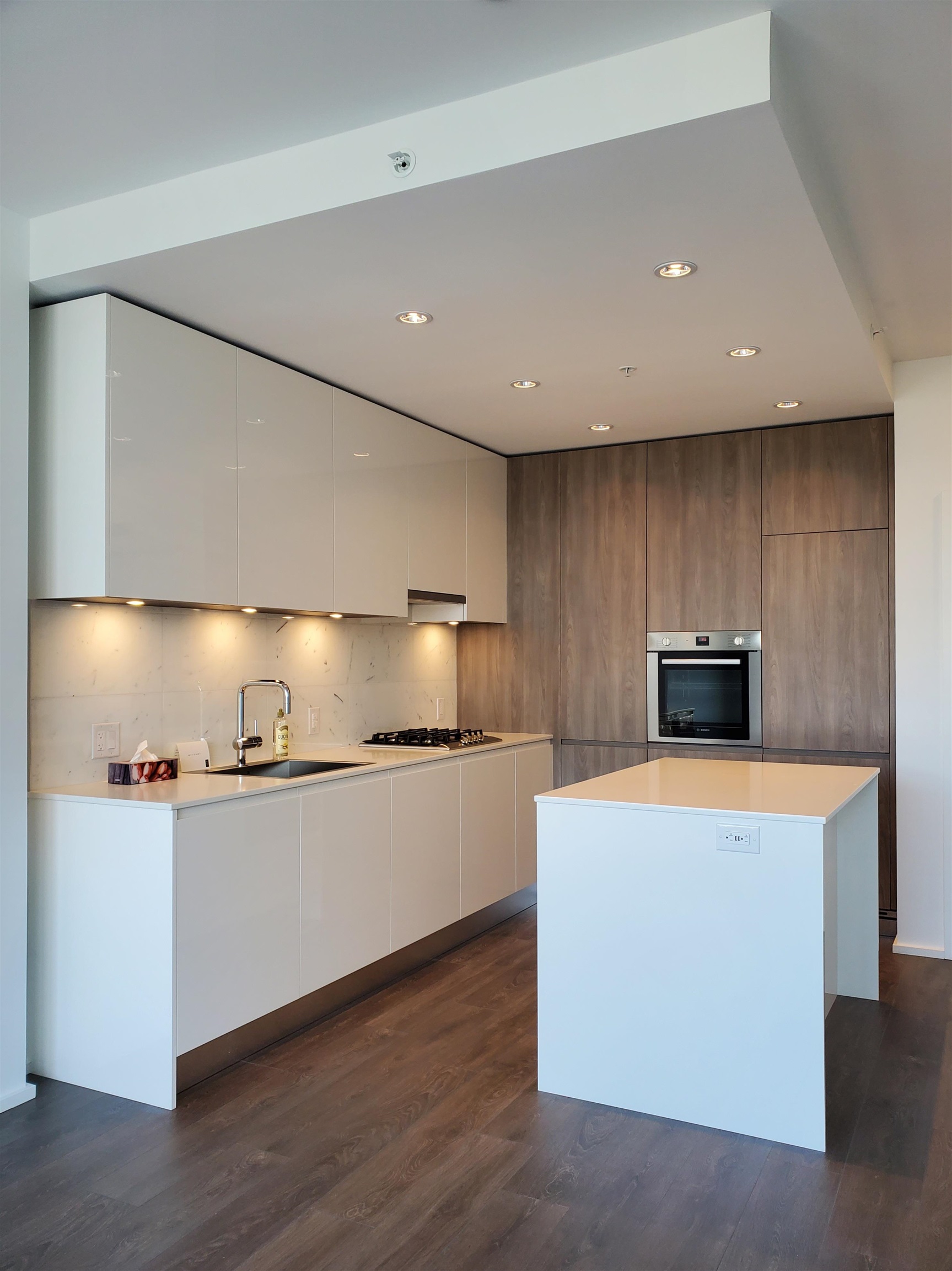 4650 Brentwood Boulevard 2110