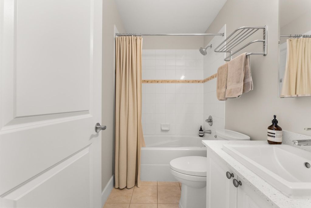 listing image 1101107535208246917