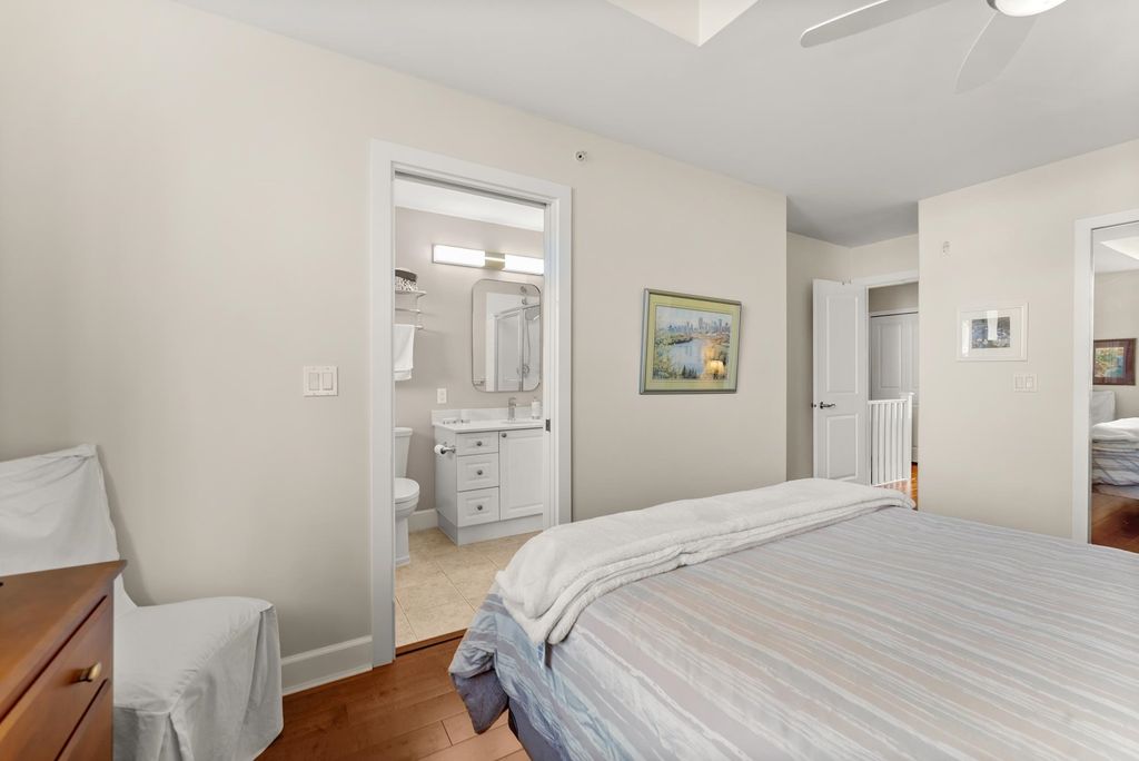 listing image 1107482472896872669