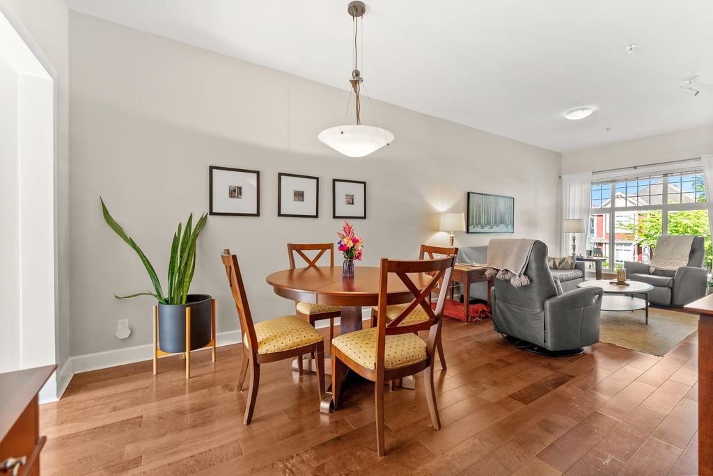 listing image 1103776736630150584