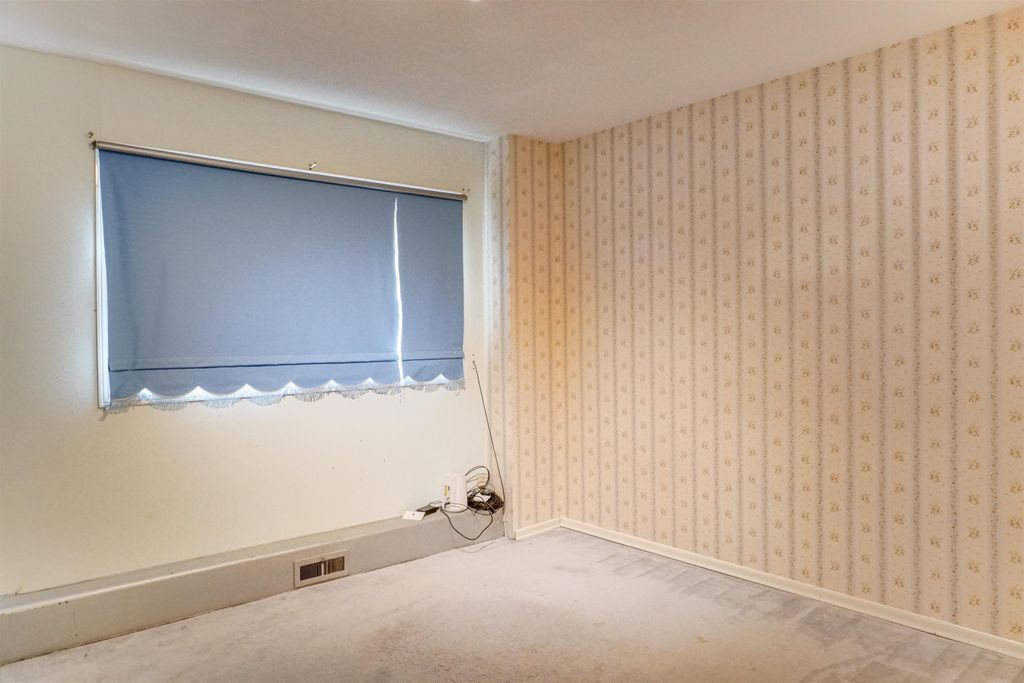 listing image 1107070911038748972