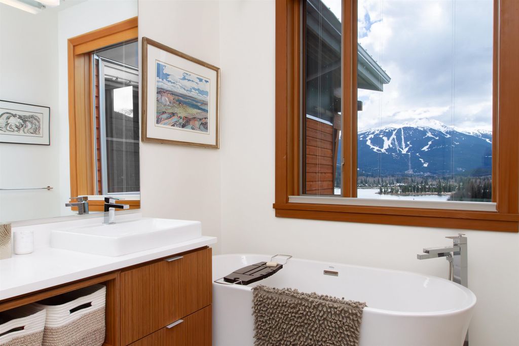 listing image 1108608426825789094