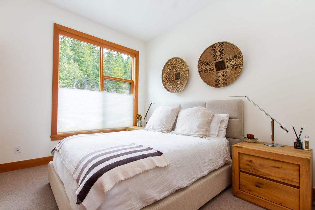 listing image 1105808748473569742