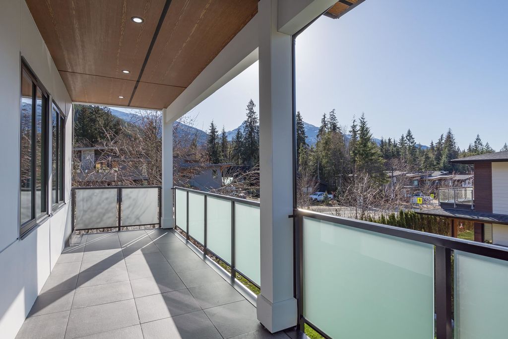 listing image 1103979781109478363