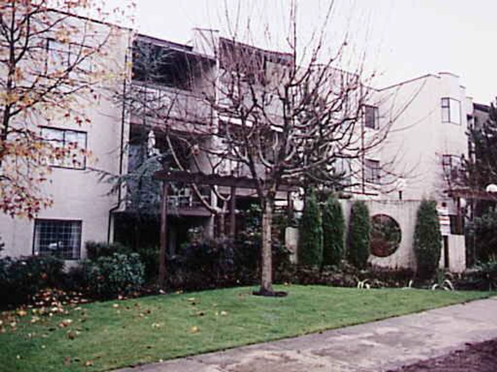 listing image 1109692382745479193