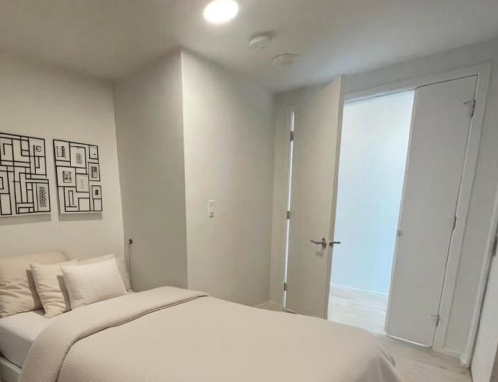 listing image 1108431945191884074
