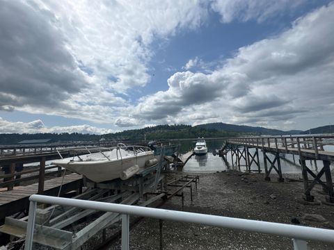 1132 Alderside Road Port Moody BC V3H 3A6