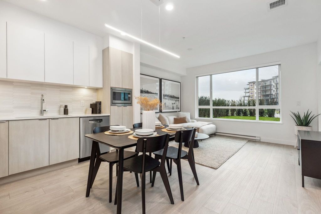 listing image 1104747953724417724
