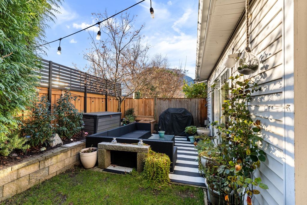 listing image 1105913106641774836