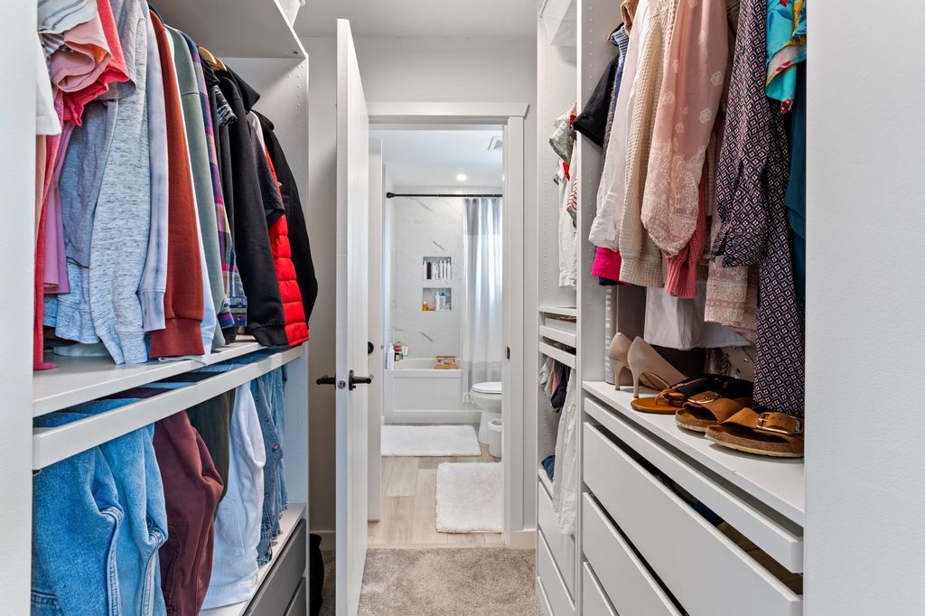 listing image 1102538864978054253