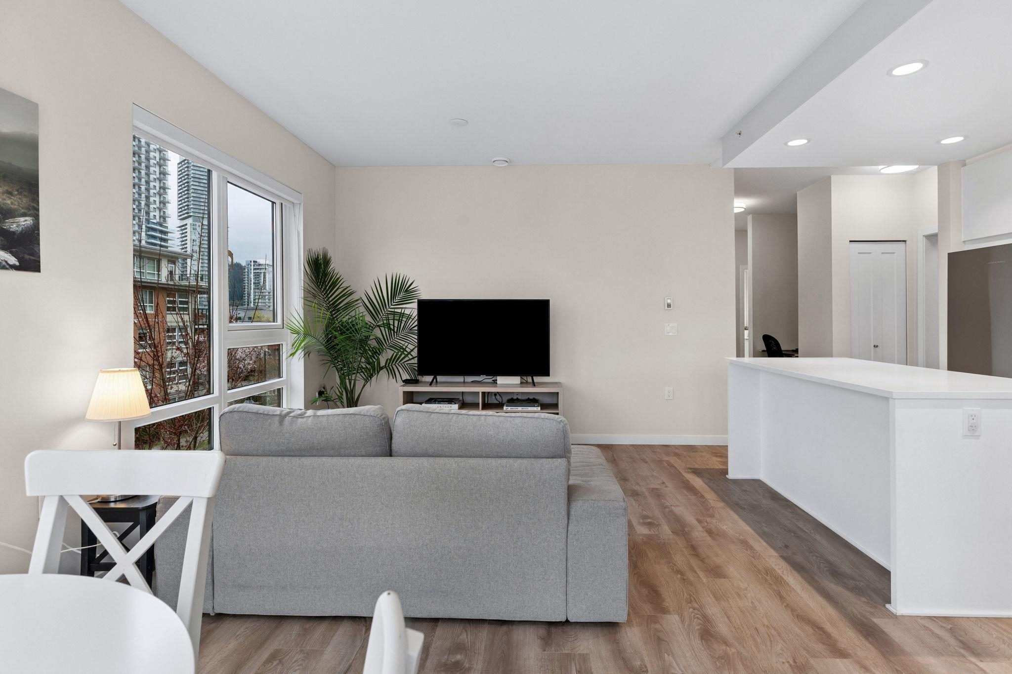 615 Cottonwood Avenue 315