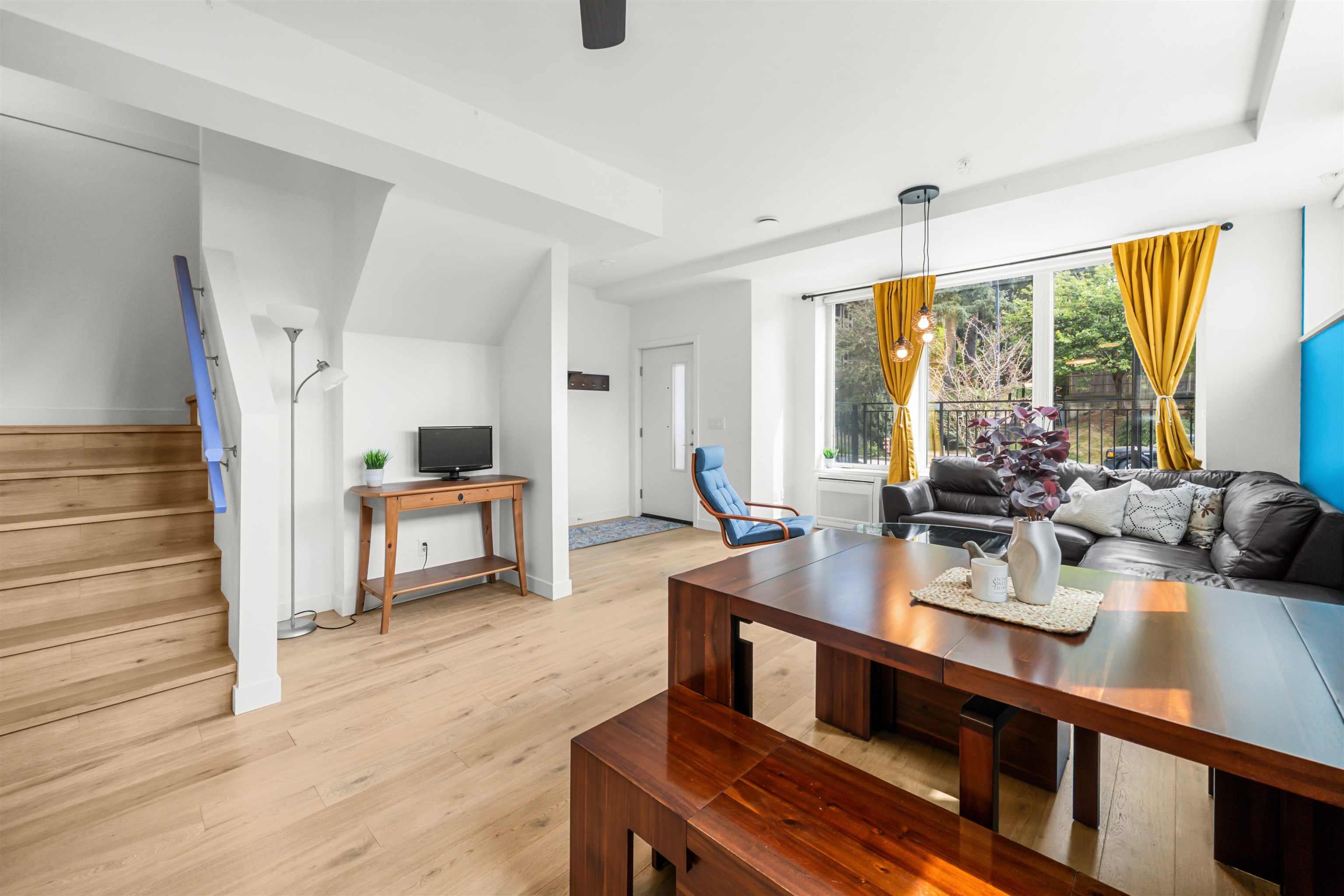 2137 Chesterfield Avenue TH5