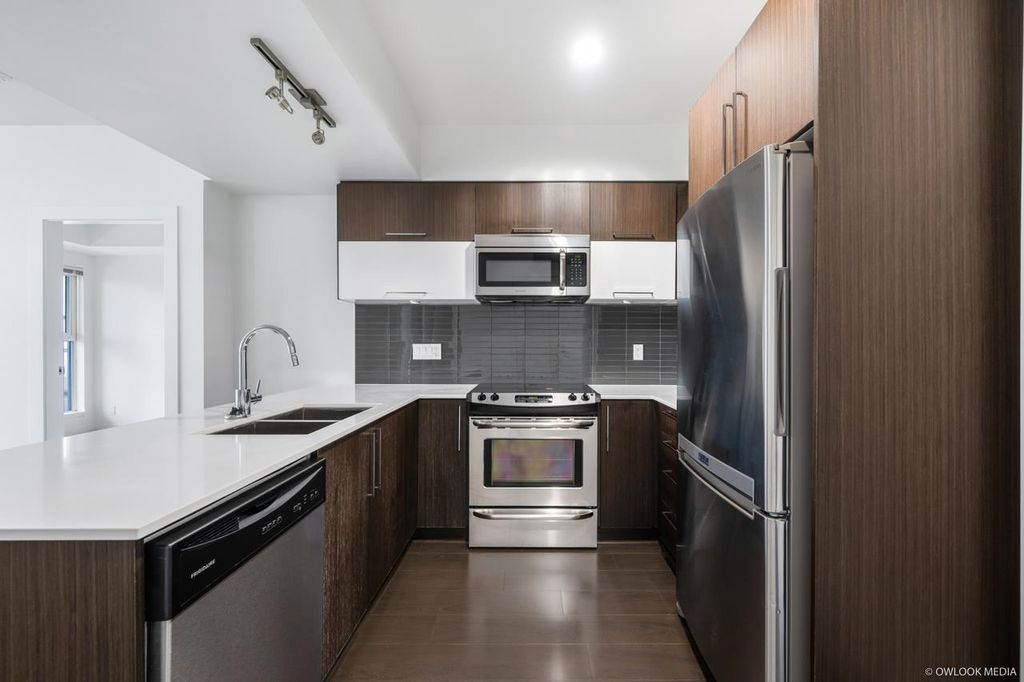 listing image 1107780710198593916