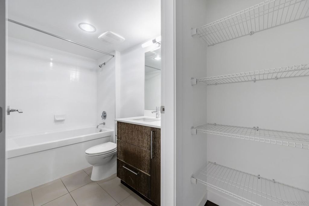 listing image 1105059487270911272