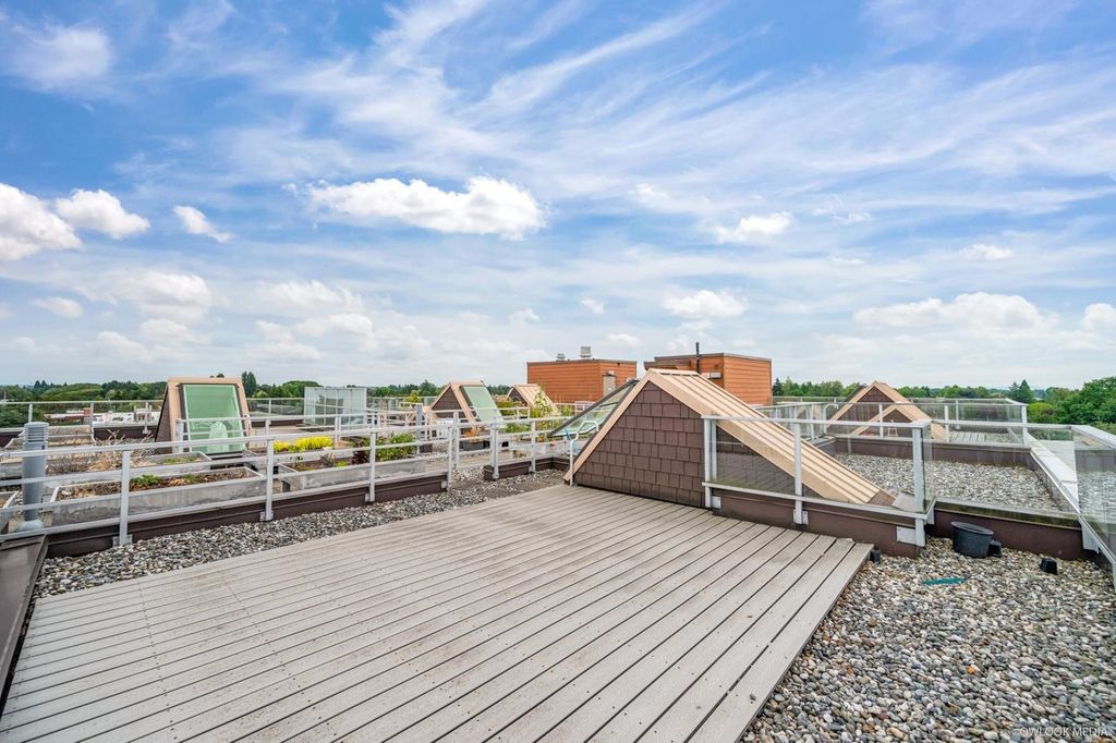 listing image 1100117446347489299
