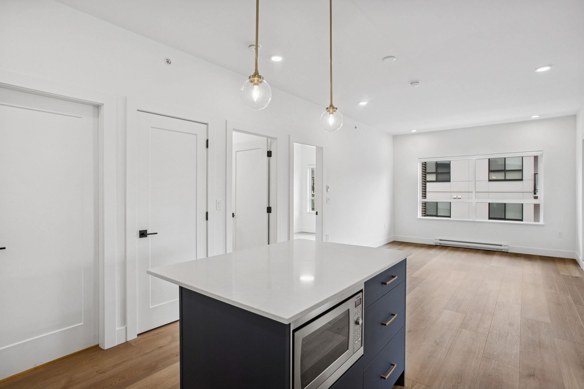 20286 72b Avenue 408