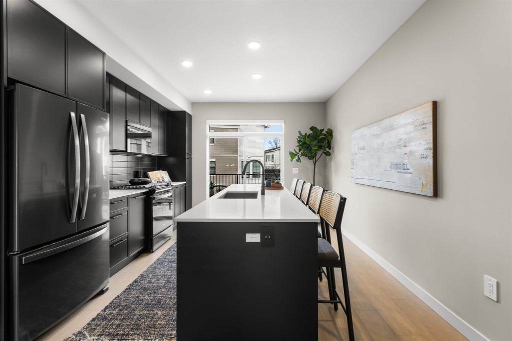 Photo of 2891 Montrose Avenue #48, Abbotsford, BC N0N 0N0 (MLS # R3174436)