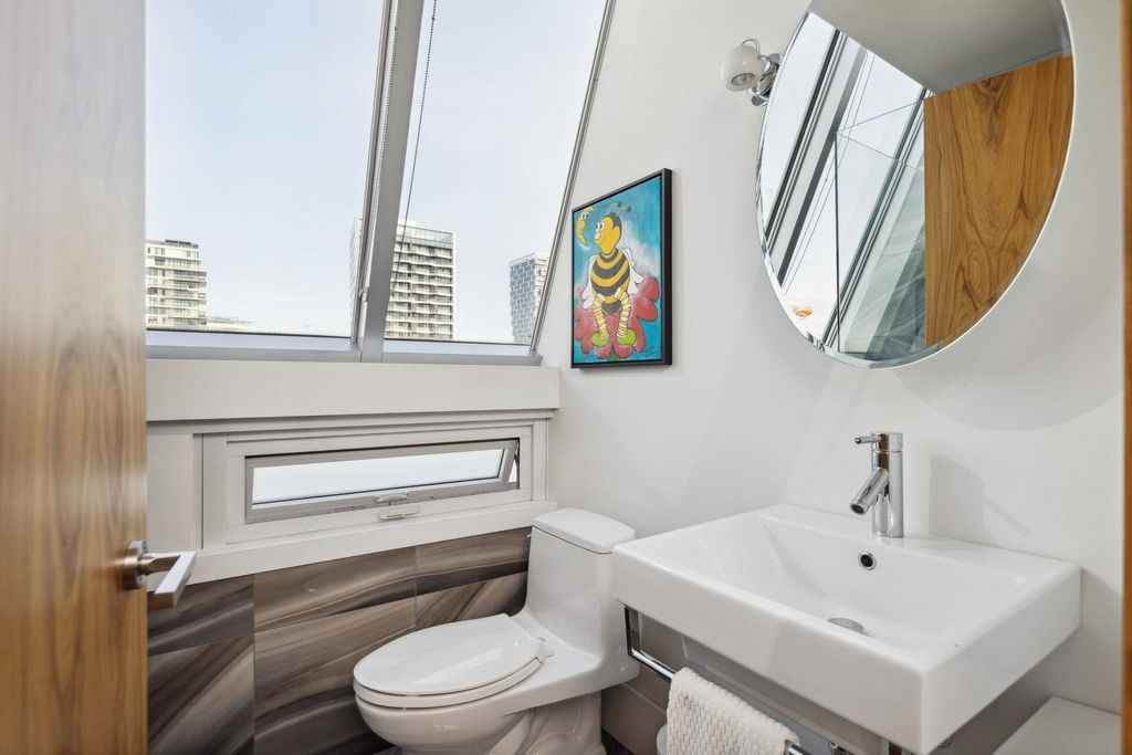 listing image 1105912160385061947