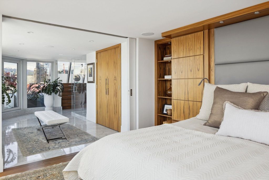 listing image 1107875495462997360