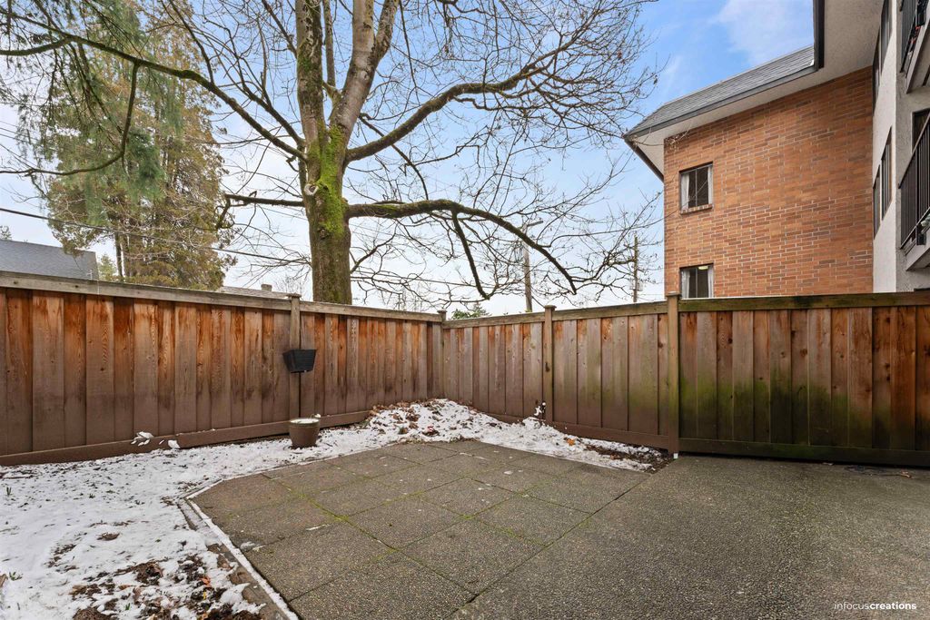 listing image 1103957235442841644