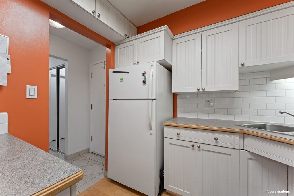 listing image 1105845270907247905