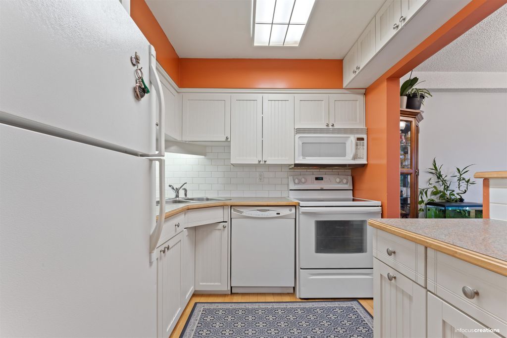 listing image 1100686621043848056