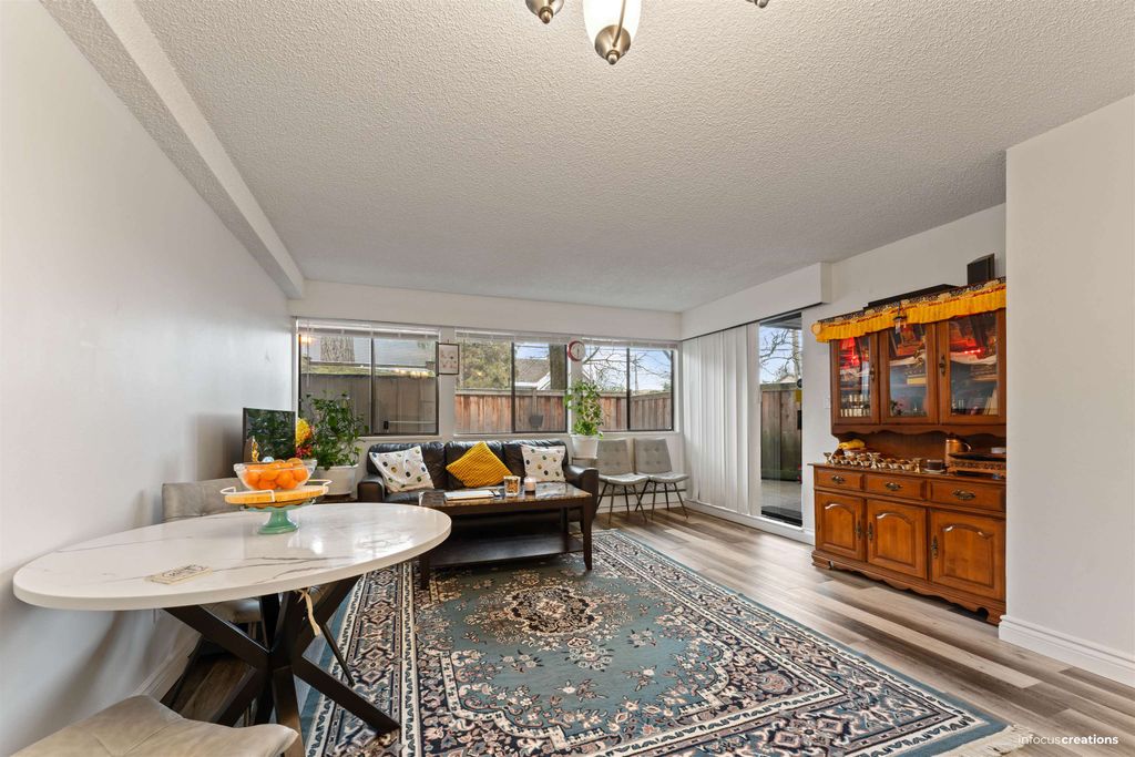 listing image 1101117944144511338