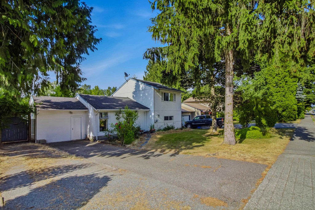 Photo of 26549 32 Avenue, Langley, BC V4W 3E8 (MLS # R3148008)