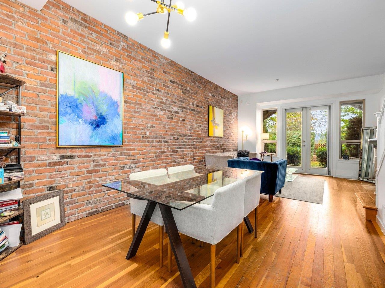 250 Salter Street 123