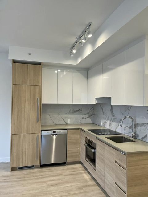 10626 City Parkway 1012 Surrey BC V3T 0S3