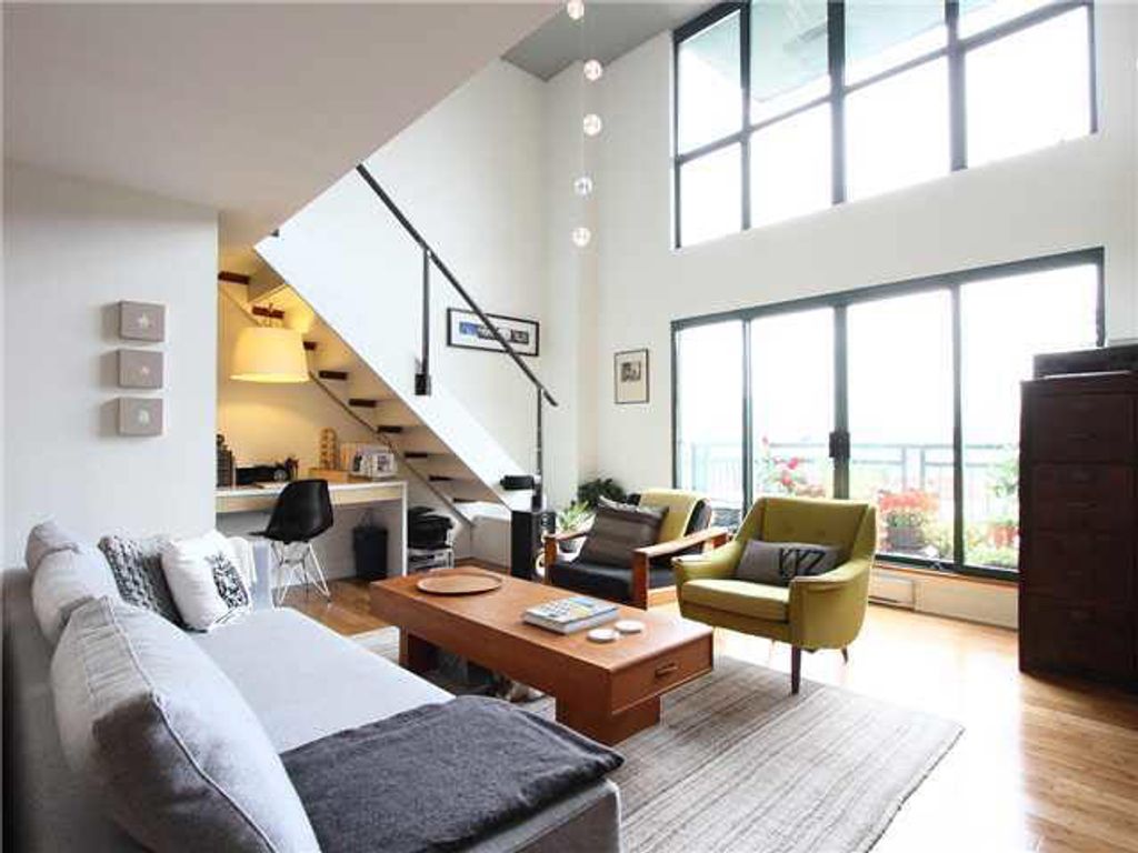 listing image 1101367147009218825