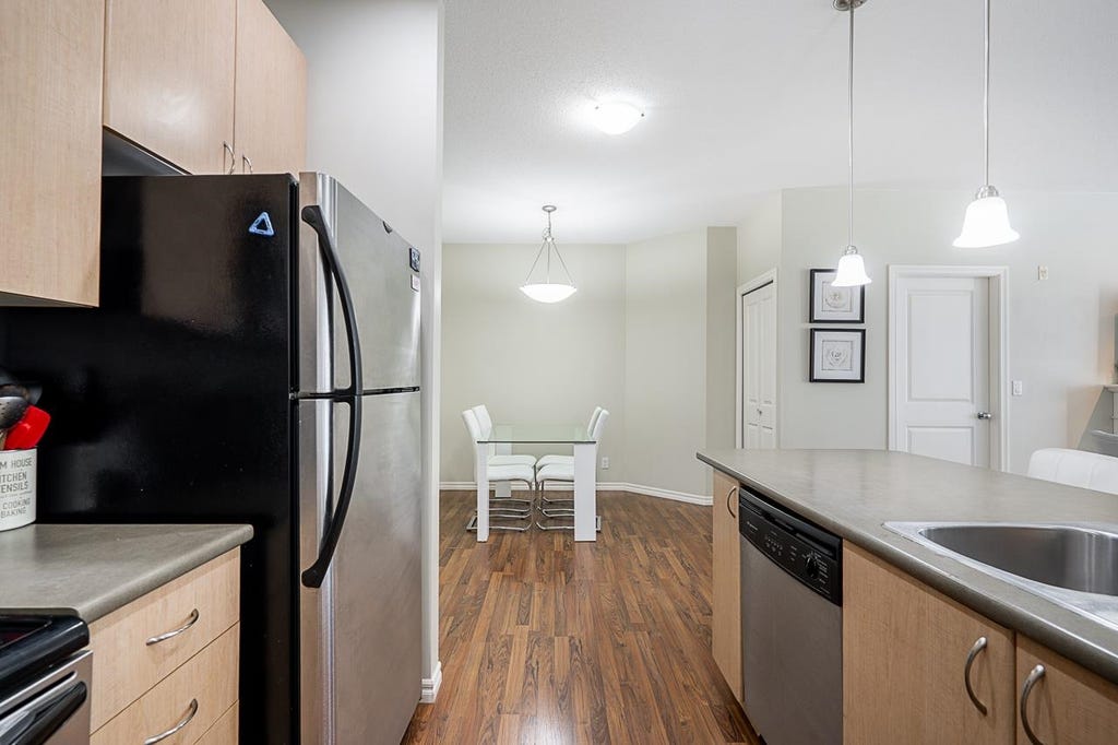 Photo of 2581 Langdon Street #408, Abbotsford, BC V2T 7A3 (MLS # R3153763)