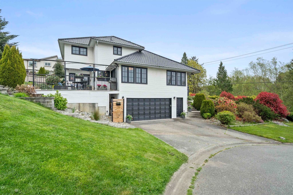 Photo of 16071 8 Avenue, Surrey, BC V4A 1A1 (MLS # R3170815)