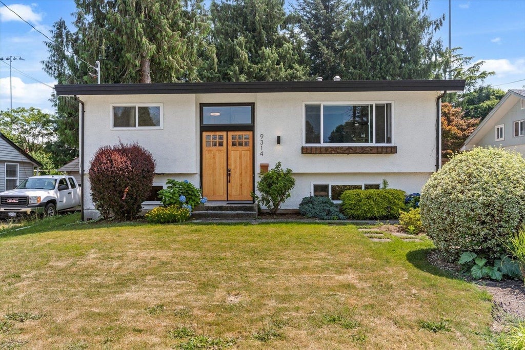 Photo of 9314 Jackson Street, Chilliwack, BC V2P 3X1 (MLS # R3143665)