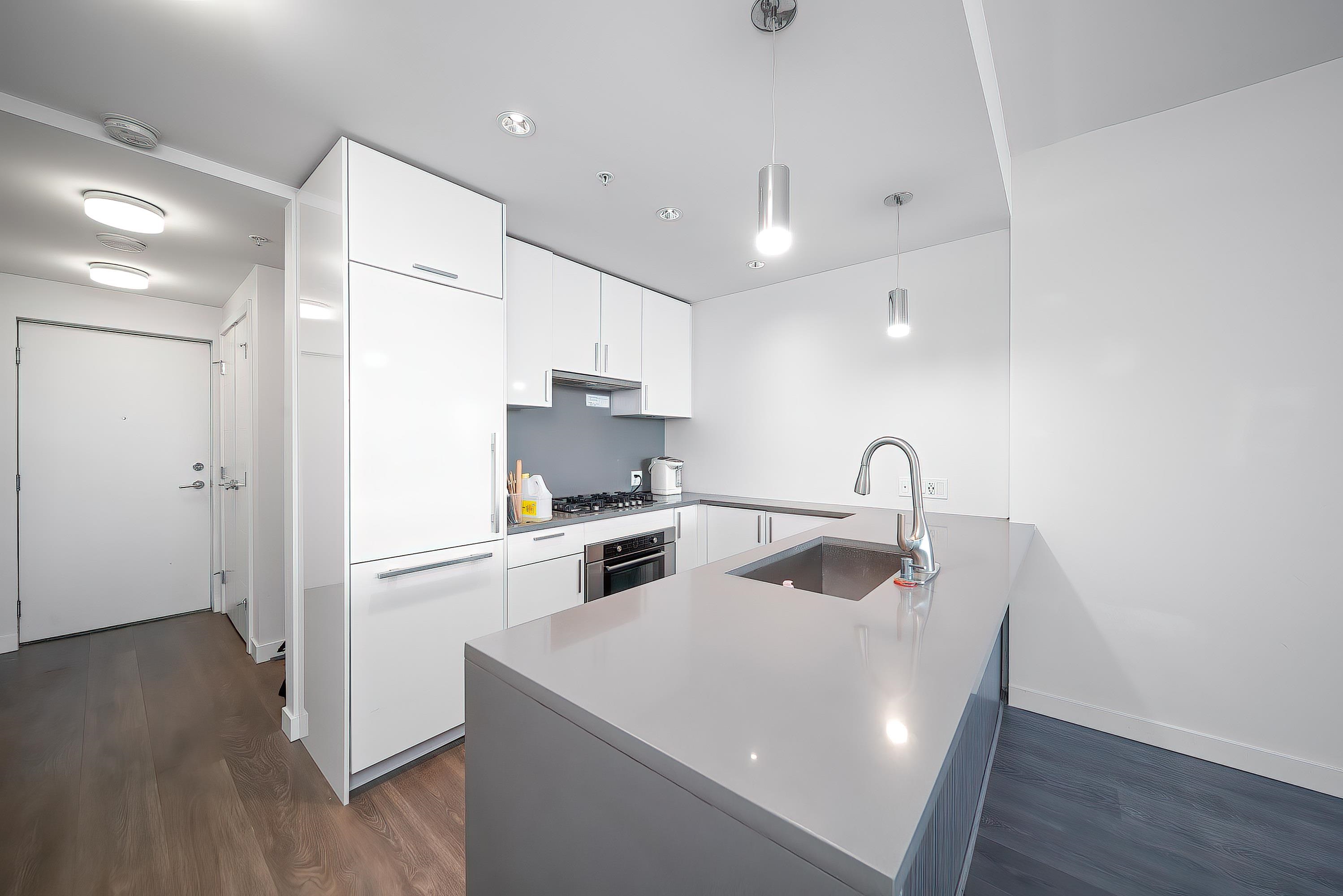 5599 Cooney Road 515