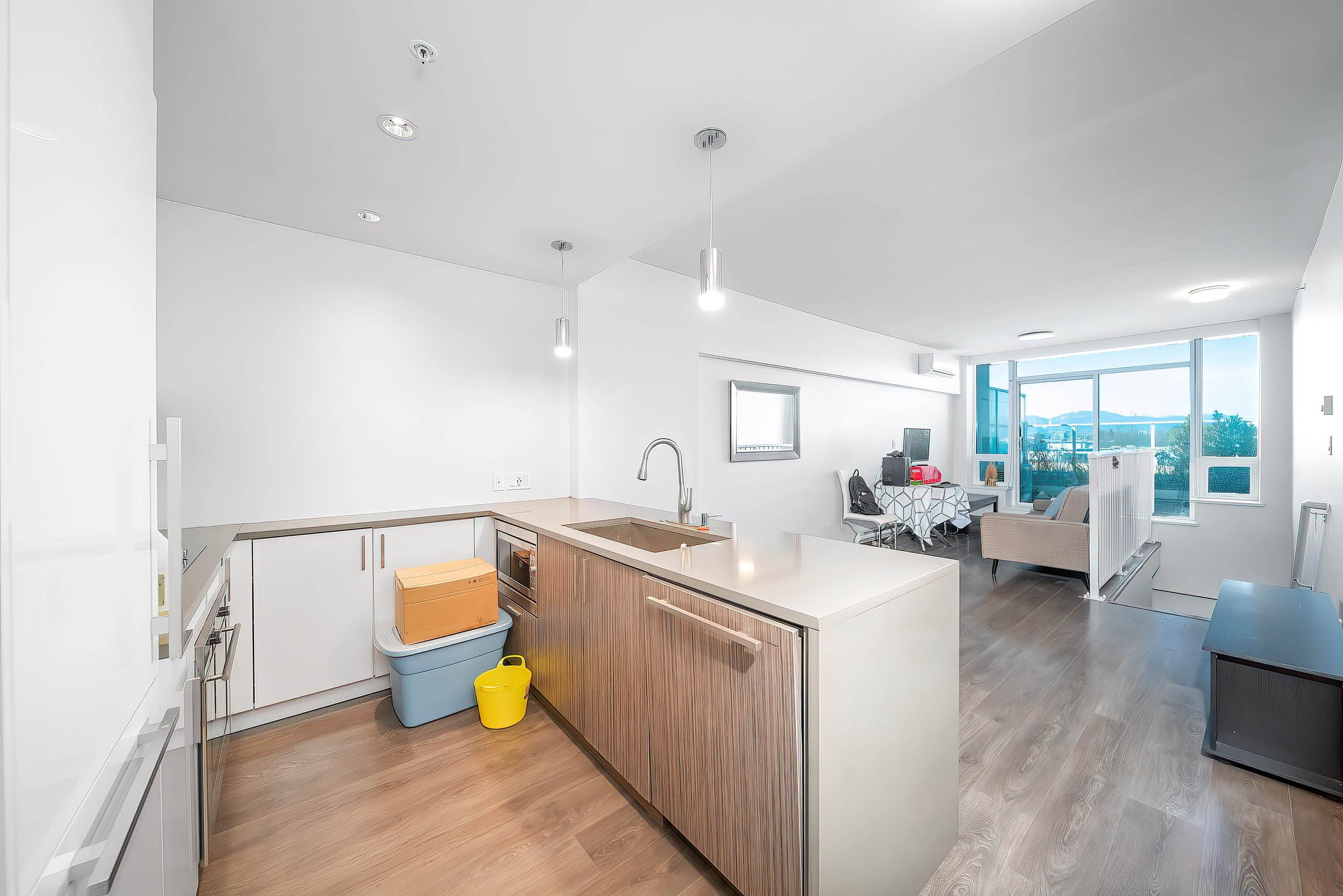 5599 Cooney Road 515