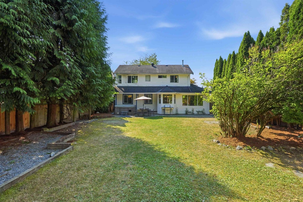 Photo of 11932 237a Street, Maple Ridge, BC V4R 1V9 (MLS # R3155863)