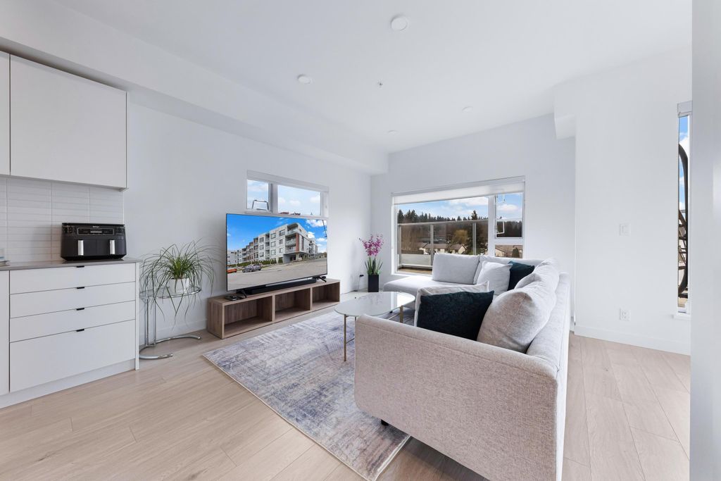 listing image 1107601177078732819