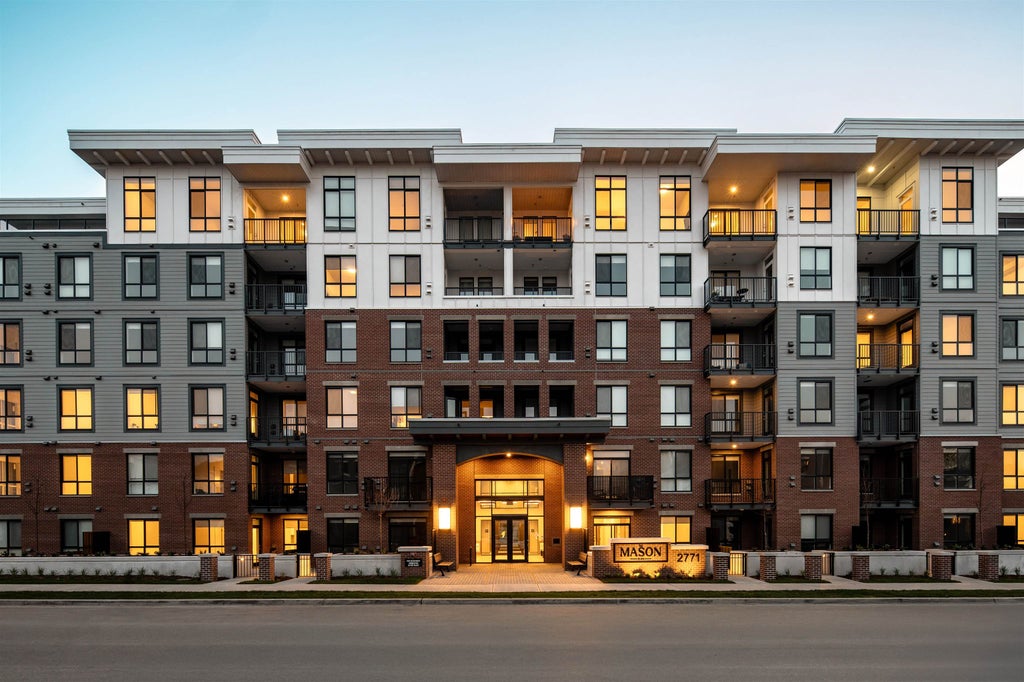 Photo of 2771 Montrose Avenue #404, Abbotsford, BC V2S 0R2 (MLS # R3147762)