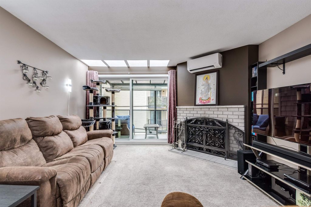 Photo of 32124 Tims Avenue #307, Abbotsford, BC V2T 2H4 (MLS # R3115275)