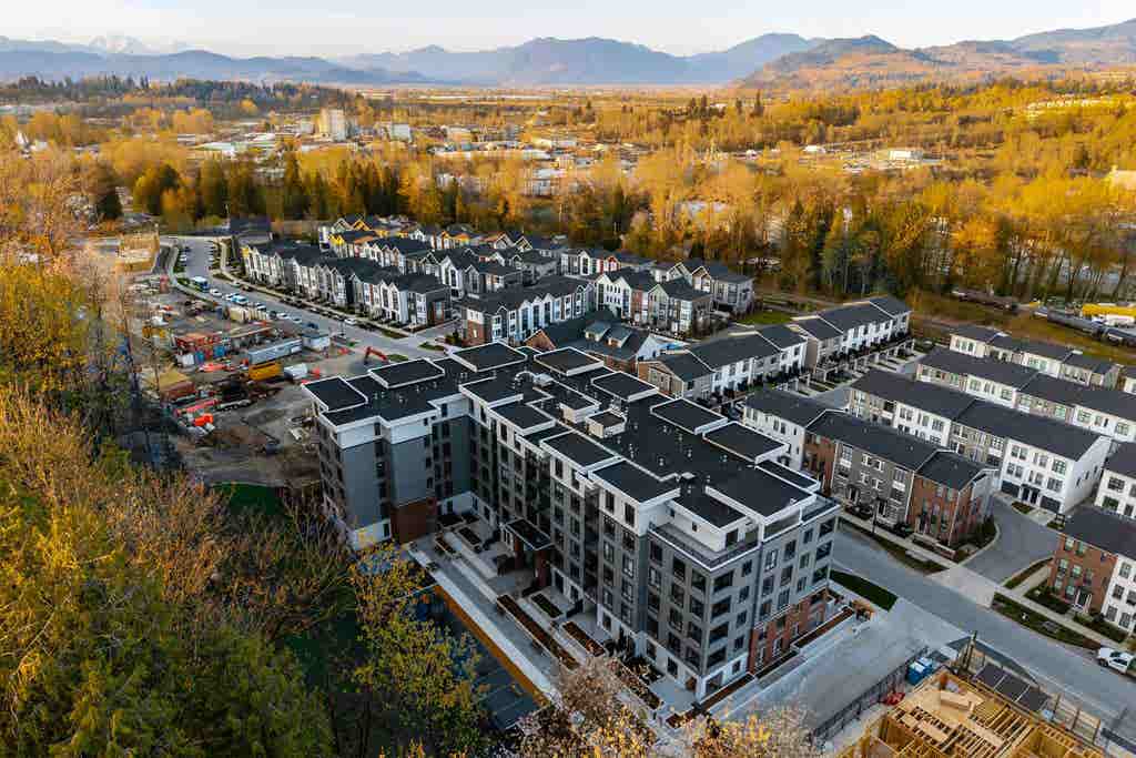 Photo of 2771 Montrose Avenue #408, Abbotsford, BC V2S 0R2 (MLS # R3117694)