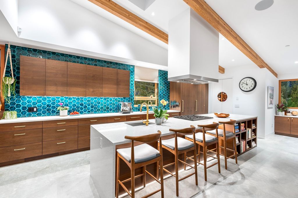 listing image 1105676091964059011