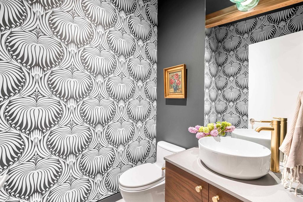 listing image 1103542807997493434