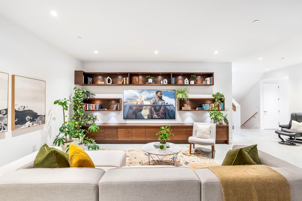 listing image 1107588576203506334