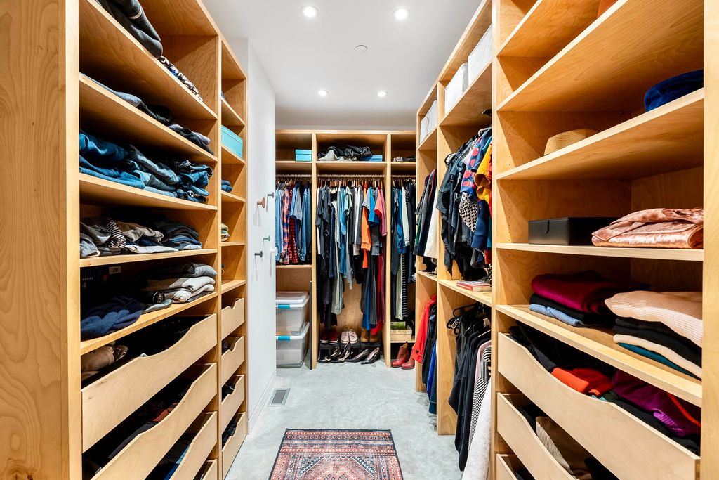 listing image 1109462752820918134